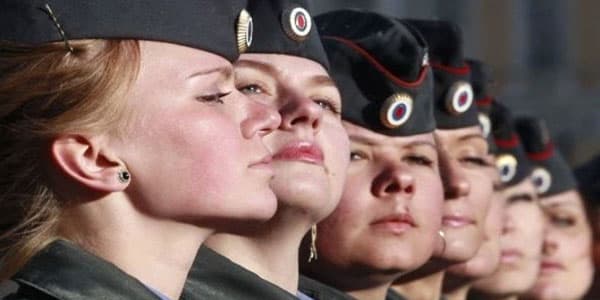 Rusiyanın qadın polisləri (FOTOLAR)