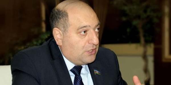 Deputat: "Bu o demək deyil ki, siqaret çəkənlər üçün salon ayrılacaq"