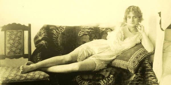 1920-1950-ci illərdə İran qadınları belə görünürdü (FOTOLAR)