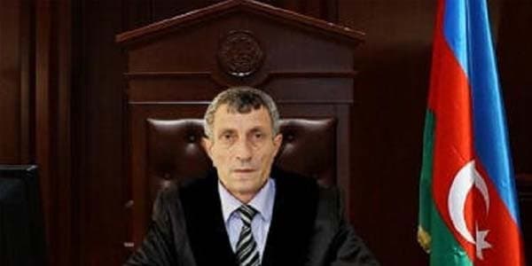 Prezidentin işdən çıxardığı hakim kimdir?