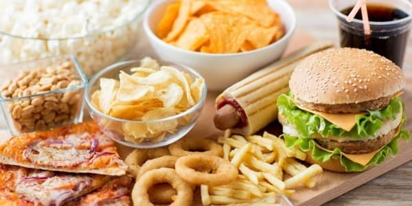 Sağlamlığınız üçün ən təhlükəli 10 qida (SİYAHI)
