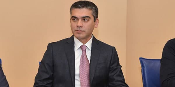İl dəyişir, “Neftçi” isə yox...