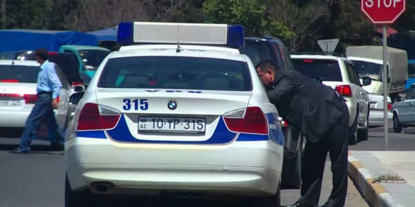 "Rəis siyahı verib tapşırıb ki, bu maşınlar cərimə meydançasına aparılsın" (İDDİA)