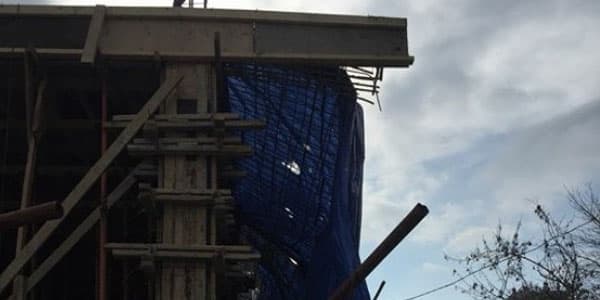 FHN Bakıda ticarət mərkəzinin çökməsi barədə xəbəri təkzib edir (FOTO)