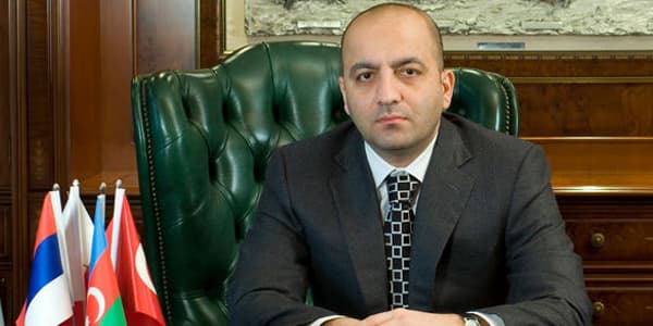 Vergilər Nazirliyi Mübariz Mənsimovun işini araşdırır