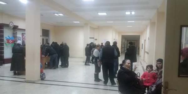 Sürüşmə zonasından köçürülən ailələr 49 saylı məktəbə yerləşdirildi (FOTO )