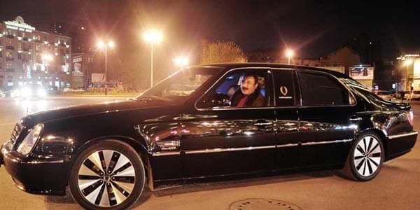 Cavanşir Məmmədov avtomobillərindən danışdı: "Ən bahalısı..." (FOTO)