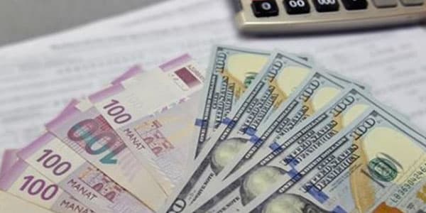 Manat iki tərəfdən “sıxılır”: Təzyiqlərə dözəcəkmi?