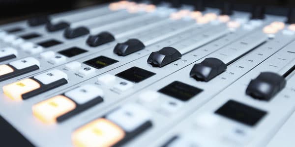 Daha bir radioya ölkə ərazisində yayımlanması üçün tezliklər verildi
