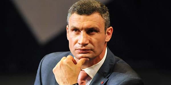 Vitali Kliçko Abutalıbovun təcrübəsini öyrənmək üçün 20 məmuru Bakıya göndərir