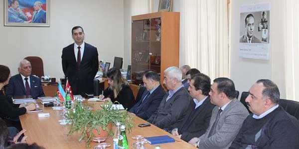 Tarix İnstitutu Cümhuriyyətlə bağlı konfranslar keçirəcək (FOTO)