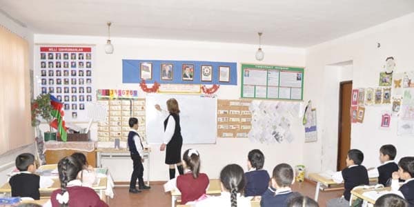 Azərbaycanda bəzi xəstəlikləri olanlar müəllim işləyə bilməyəcəklər