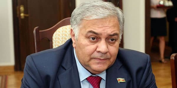 Oqtay Əsədov deputatlara irad tutdu