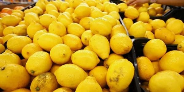 Limonların üzərində təhlükəli kimyəvi maddələr var: Bu üsulla təmizləyin