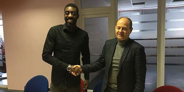 Ulduz futbolçu deyib aldılar, saxtakar çıxdı