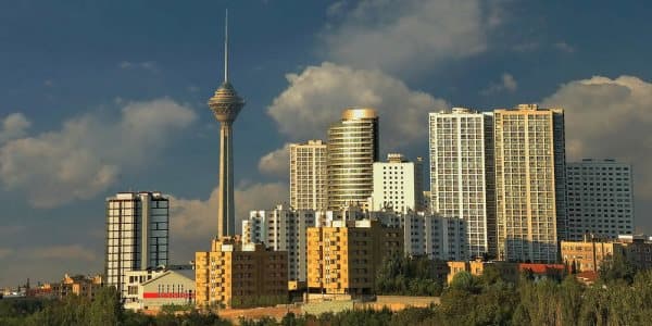 Tehranda prezident aparatının önündə qarşıdurma