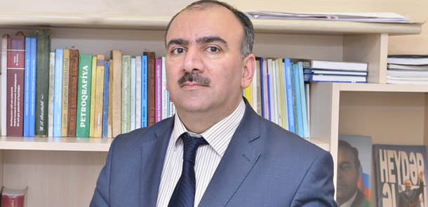 Prezident Oktay Rzayevi təltif etdi