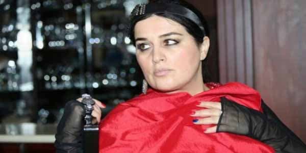 Elza Seyidcahan zəhərlənib