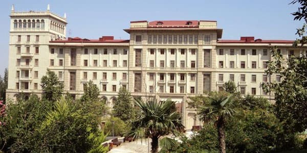 Üç nazirlik və bir komitə bu statusunu itirdi