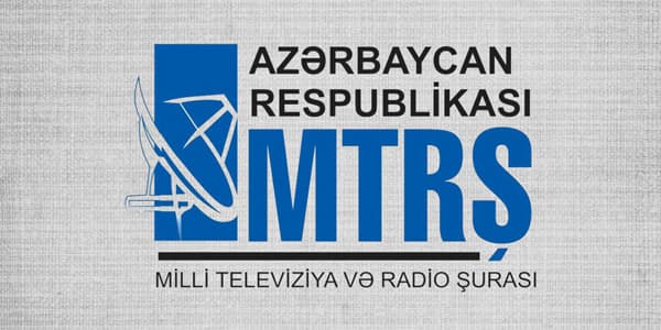 MTRŞ: Efirdə ədəbsiz ifadə, söyüşə görə yayımçı məsuliyyət daşıyır