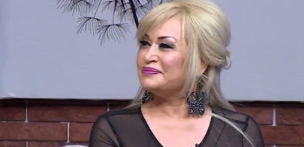 Sevda verilişə transparan libasda gəldi (FOTOLAR)