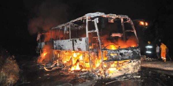 Bakıda sərnişin avtobusu yandı
