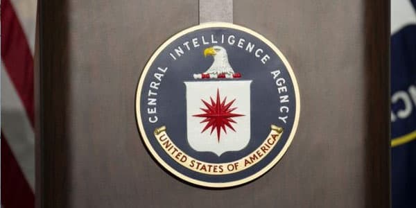 Bir rus Amerika kəşfiyyatçılarına necə atıb?