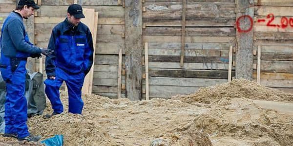 Berlində bomba həyəcanı: Azərbaycanlılar evakuasiya edildi (FOTO)