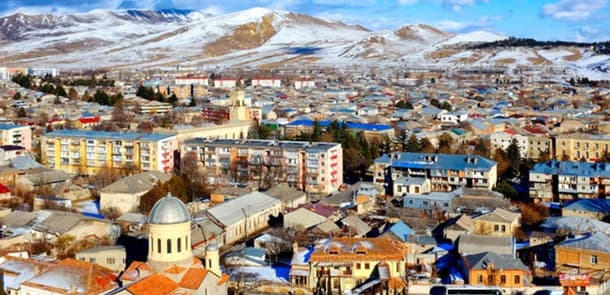 Dünya ona lənət oxusa da, qorililər öz həmyerlilərini sevir (FOTOLAR)