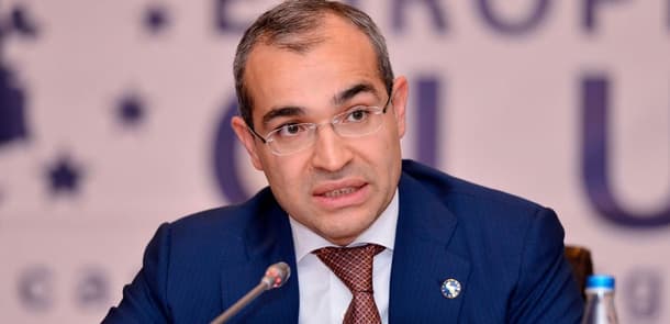 Mikayıl Cabbarov iki nəfəri işdən qovdu: rüşvət alarkən tutulublar