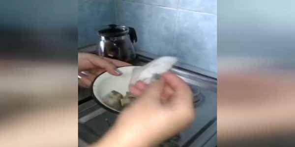 Yumurtanın içindən elə bir şey çıxdı ki...  (VİDEO)