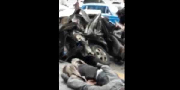 Heydər Əliyev prospektində dəhşətli qəza: 2 nəfər öldü (VİDEO 16+)