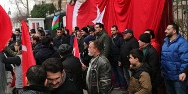 Azərbaycanlılardan türklərlə birgə PKK-çılara layiqli cavab