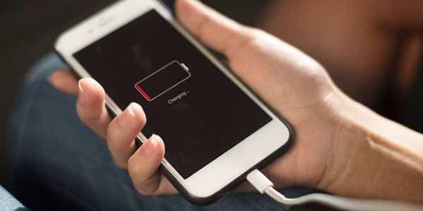 Telefonların enerjilərinə “düşmən” kəsilən mobil tətbiqlər (FOTOLAR)