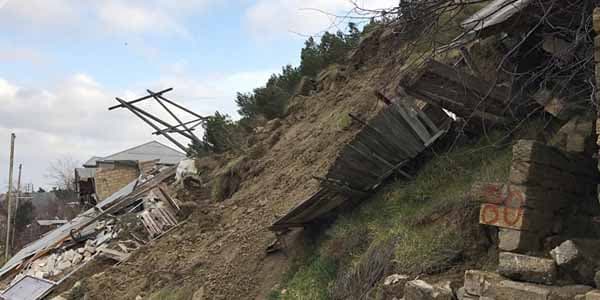 Bayılda iki evin damı çöküb, amma o evlər sürüşmə ərazisində deyil
