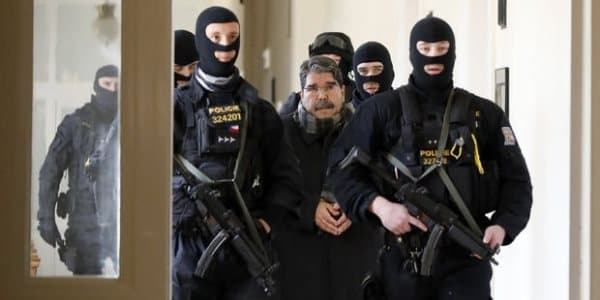Çexiya Türkiyəyə yox dedi: PYD lideri azadlığa buraxıldı