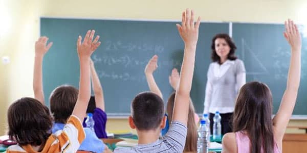 Orta məktəblərin statusu dəyişdirilir