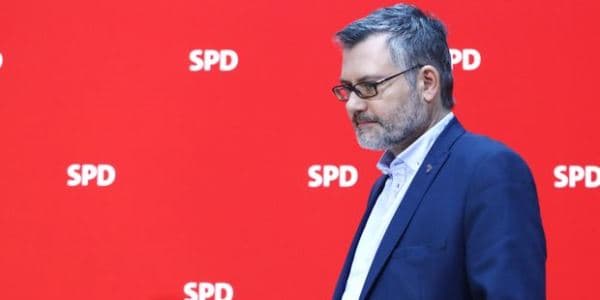 Almaniyada hökümət qurulur