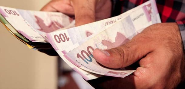 Dövlət müəssisələrində çalışanların əməkhaqqı sisteminə dəyişiklik edilir