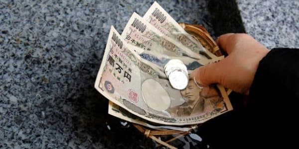 Küçələrdən 35 milyon dollar tapılıb
