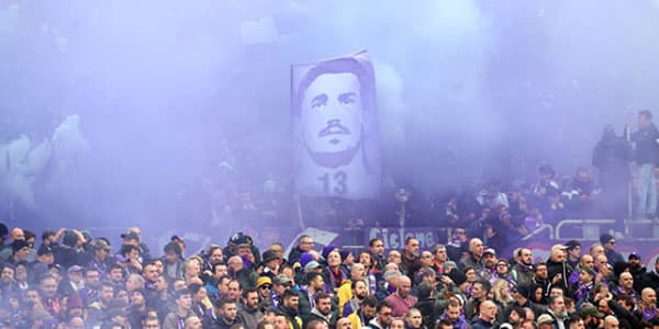 David Astori yad edildi, bütün stadion ağladı (FOTOLAR)