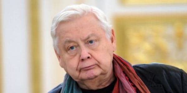 Oleq Tabakov vəfat etdi