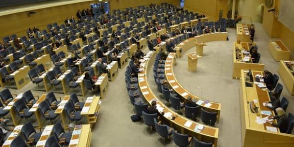 Məclis mövzu yoxluğuna görə açılmadı