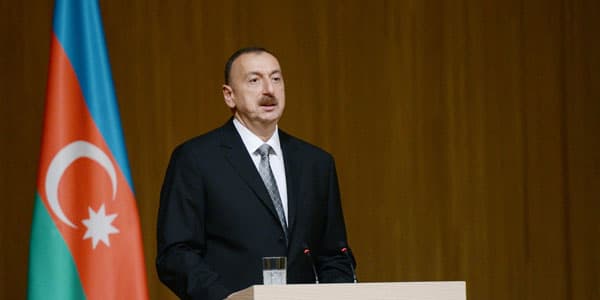İlham Əliyev: "Cümhuriyyətin süqutu bizə dərs oldu"