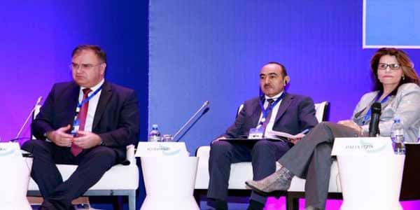 Əli Həsənov: “Azərbaycanlılar torpaqlarına dönməli, ermənilər onlarla birlikdə orada yaşamalıdır” 