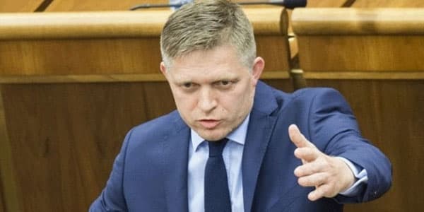 Jurnalistin ölümünə görə baş nazir istefa verdi