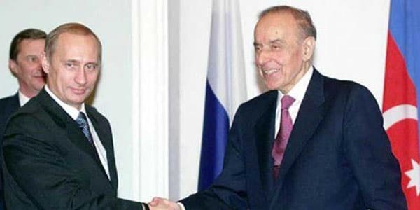 İlham Əliyev Heydər Əliyevlə Putinin ilk görüşündən danışdı (VİDEO)