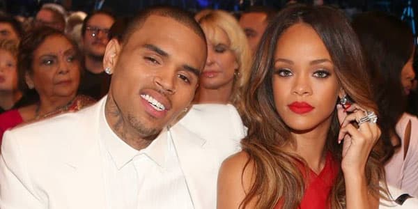 Rihanna danışdı, “Snapchat” dəyərini itirdi (FOTO)