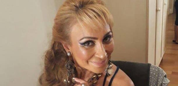 Məşhur aktrisamız canlı yayımda "ifşa" olundu: Azyaşlıların yanında...
