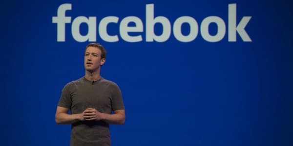 "Facebook"un səhmləri 13% ucuzlaşıb